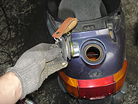 口のサビているタンク